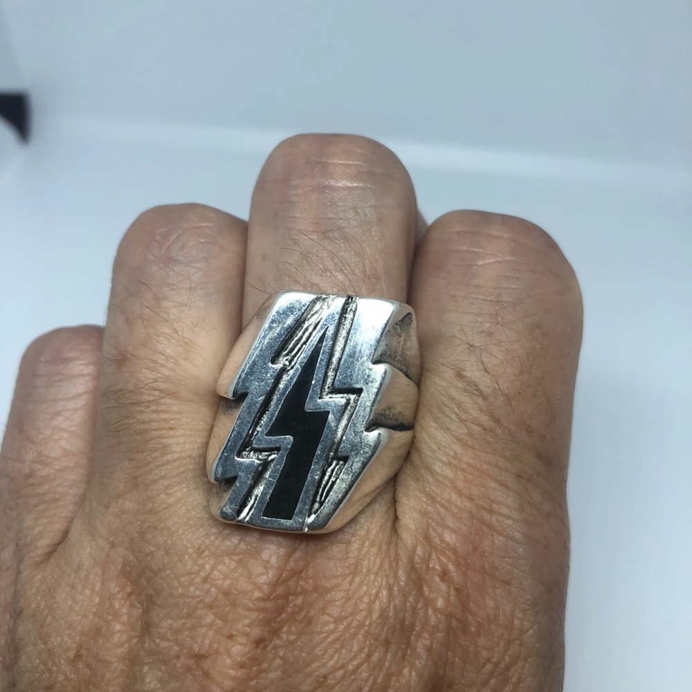 Vintage Inlay Black Lightning Bolt Ring